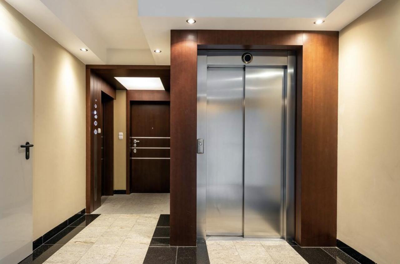 Golden Apartments Warsaw - Browary Warszawskie - Luxury & Cozy Apartments - Oxygen Residence- Wronia エクステリア 写真