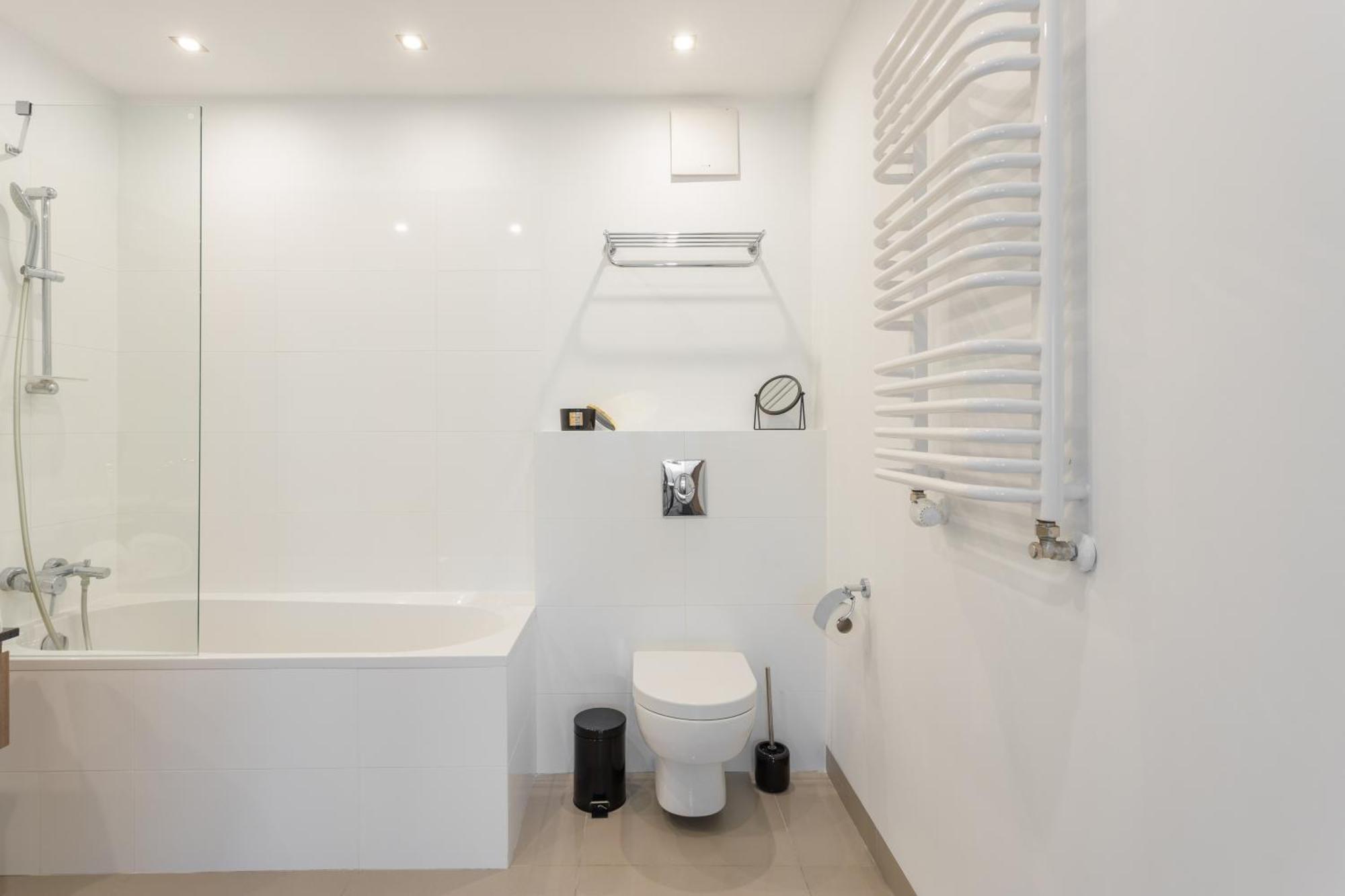 Golden Apartments Warsaw - Browary Warszawskie - Luxury & Cozy Apartments - Oxygen Residence- Wronia エクステリア 写真