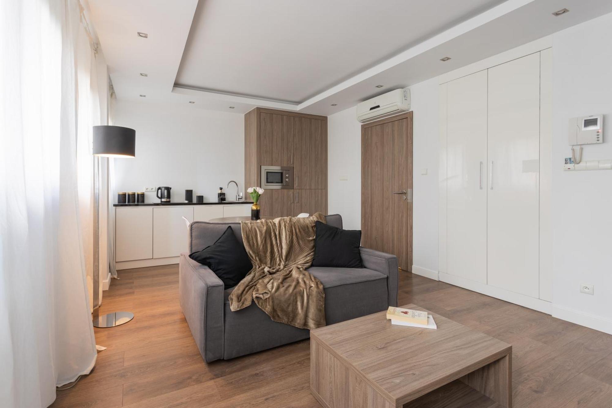 Golden Apartments Warsaw - Browary Warszawskie - Luxury & Cozy Apartments - Oxygen Residence- Wronia エクステリア 写真